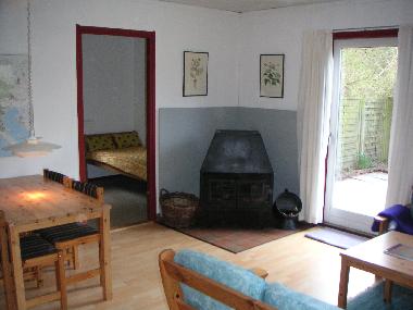 Kaminofen-Ecke und Essplatz
