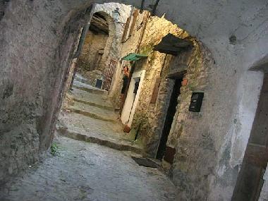 Ferienhaus in Apricale (Imperia) oder Ferienwohnung oder Ferienhaus