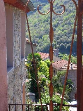 Ferienhaus in Apricale (Imperia) oder Ferienwohnung oder Ferienhaus