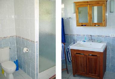 Bad mit WC und Dusche (mit Thermostat)