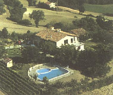 Ferienhaus in FERMIGNANO (Pesaro e Urbino) oder Ferienwohnung oder Ferienhaus