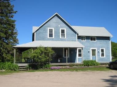 Clear Lake Cottage, Westseite