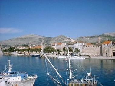 Ferienhaus in Trogir (Splitsko-Dalmatinska) oder Ferienwohnung oder Ferienhaus