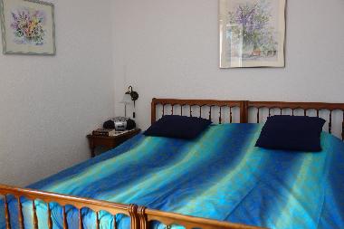 Schlafzimmer 1