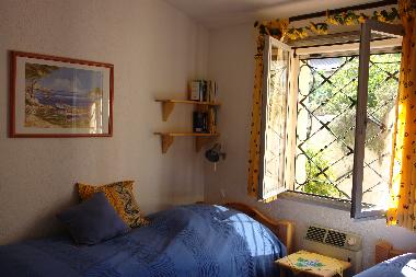 Schlafzimmer 2