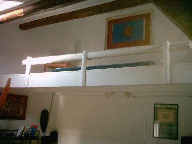 Mezzanine unterm Dach -oberes gro�es Zimmer mit Dachterasse