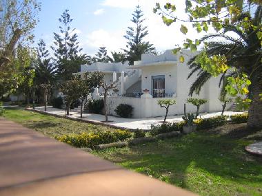 Frontansicht VILLA IOLANDA - Ferientraum in Weiss