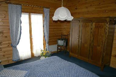 Schlafzimmer 1