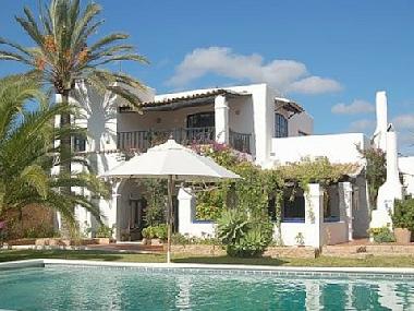 Schloss / Burg in San Antonio (Ibiza) oder Ferienwohnung oder Ferienhaus