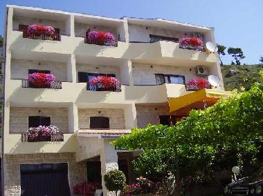 Ferienwohnung in Dugi Rat (Splitsko-Dalmatinska) oder Ferienwohnung oder Ferienhaus