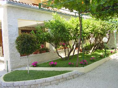 Ferienwohnung in Dugi Rat (Splitsko-Dalmatinska) oder Ferienwohnung oder Ferienhaus