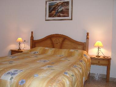 Schlafzimmer 1 mit eigenem Duschbad