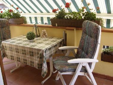 Balkon mit Markise