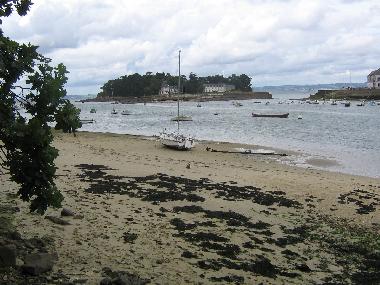 Pension in DOUARNENEZ (Finist�re) oder Ferienwohnung oder Ferienhaus