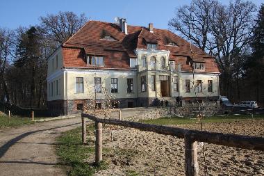 Schloss / Burg in Nawino (Zachodniopomorskie) oder Ferienwohnung oder Ferienhaus