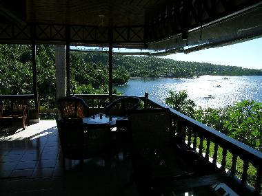 Villa in MANADO (Sulawesi Utara) oder Ferienwohnung oder Ferienhaus