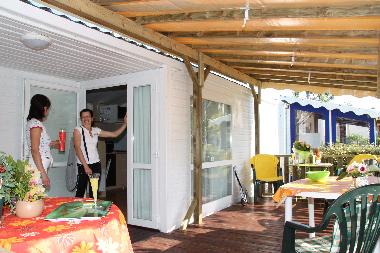 Die Veranda vom Chalet 8,10 m X 4 m mit Loggia und Veranda