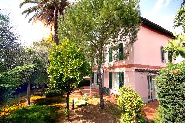 Ferienhaus in Imperia (Imperia) oder Ferienwohnung oder Ferienhaus