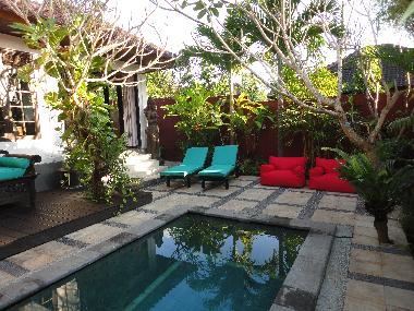 Pool und Aussenbereich