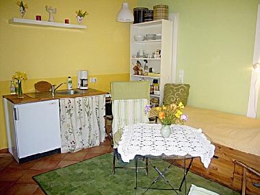 Ferienwohnung in POTSDAM BABELSBERG HOLIDAY FLATS APARTMENTS (Potsdam, Kreisfreie Stadt) oder Ferienwohnung oder Ferienhaus