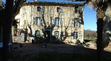 Pension in SOLLIES-PONT (Var) oder Ferienwohnung oder Ferienhaus