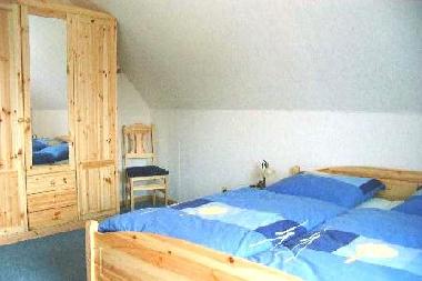 Schlazimmer mit Doppelbett