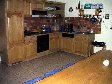 Die Bauernkche mit Tisch fr 10 Personen