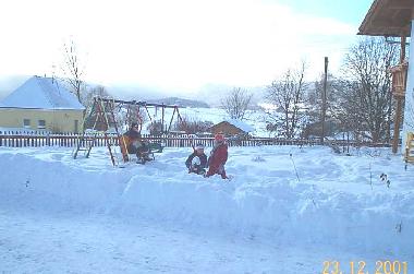 Wir haben viel Schnee-Skifahren ist m�glich