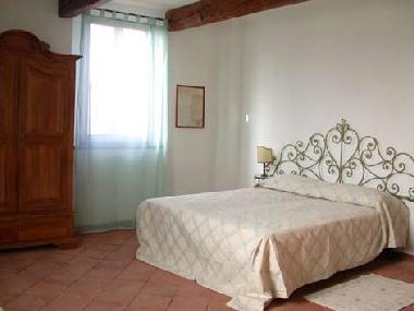Torre Del Fondo agriturismo: holidays apartments. LOW PRICE