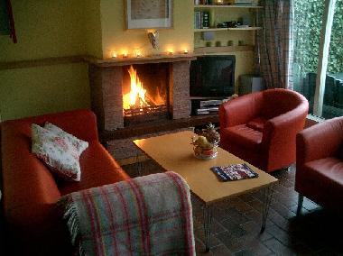 gemtlicher Abend am offenen Kamin