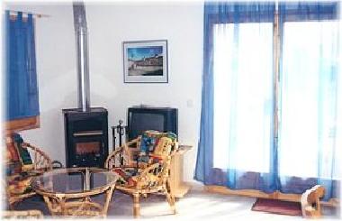 Das helle und gemtliche Wohnzimmer