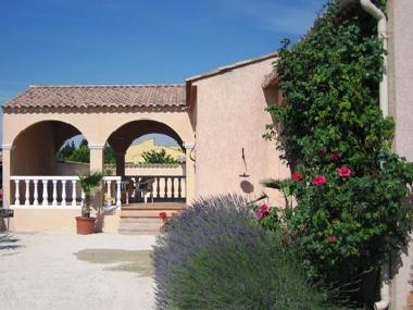 Ferienhaus in Molleges (Bouches-du-Rh�ne) oder Ferienwohnung oder Ferienhaus