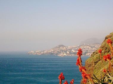 Blick vom Cristo Rei nach Funchal
