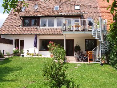 Nach Verfgbarkeit ist obere oder untere Wohnung zu vermieten