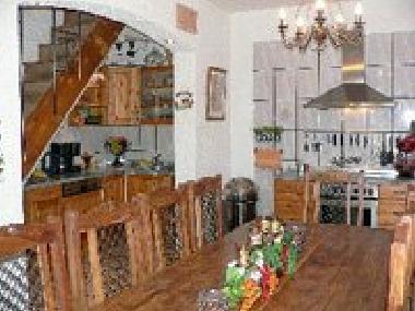 ... mediterrane Kche, mit 10 Sthlen und grossen Landhaustisch