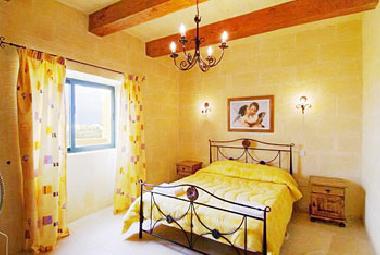 Separates Doppelbettzimmer in der zweiten Etage