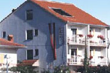 Ferienhaus in Okrug Gornji (Splitsko-Dalmatinska) oder Ferienwohnung oder Ferienhaus