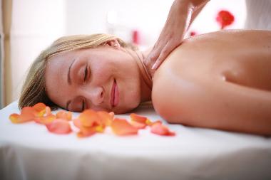 Entspannung pur mit herrlichen Massagen und Koerperbehandlungen