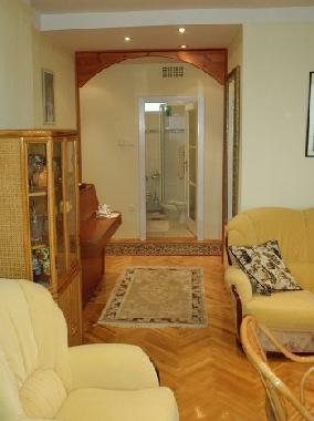 Wohnzimmer mit Klavier