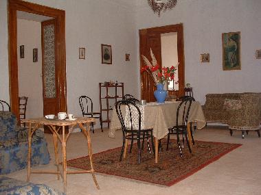 Schloss / Burg in Ostuni (Brindisi) oder Ferienwohnung oder Ferienhaus