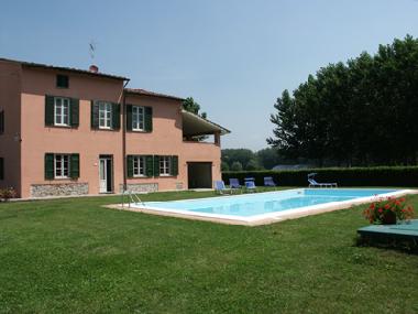 Ferienhaus in Lucca (Lucca) oder Ferienwohnung oder Ferienhaus