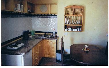 Blick in ein Appartement - doch das Leben spielt sich drauen ab