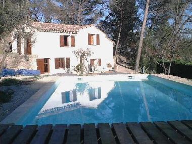 Haus und Pool