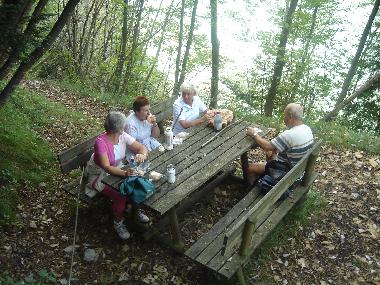 Picknickplatze ins Gebirge am Idrosee