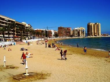Der wunderschne Sandstrand 10 min. mit dem Auto entfernt.