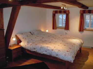 Wohnung 2 im Obergeschoss: Schlafzimmer