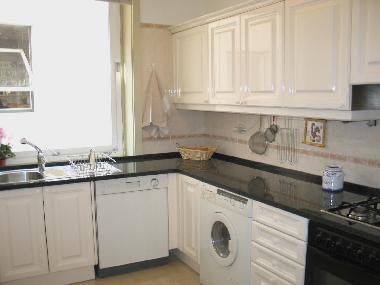 Funktionell eingerichtete Kche