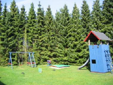 Kinderspielplatz direkt am Haus