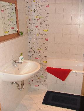 Bad mit Handtuchheizkrper