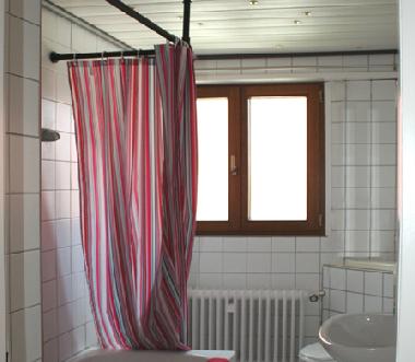 Blick in Badezimmer